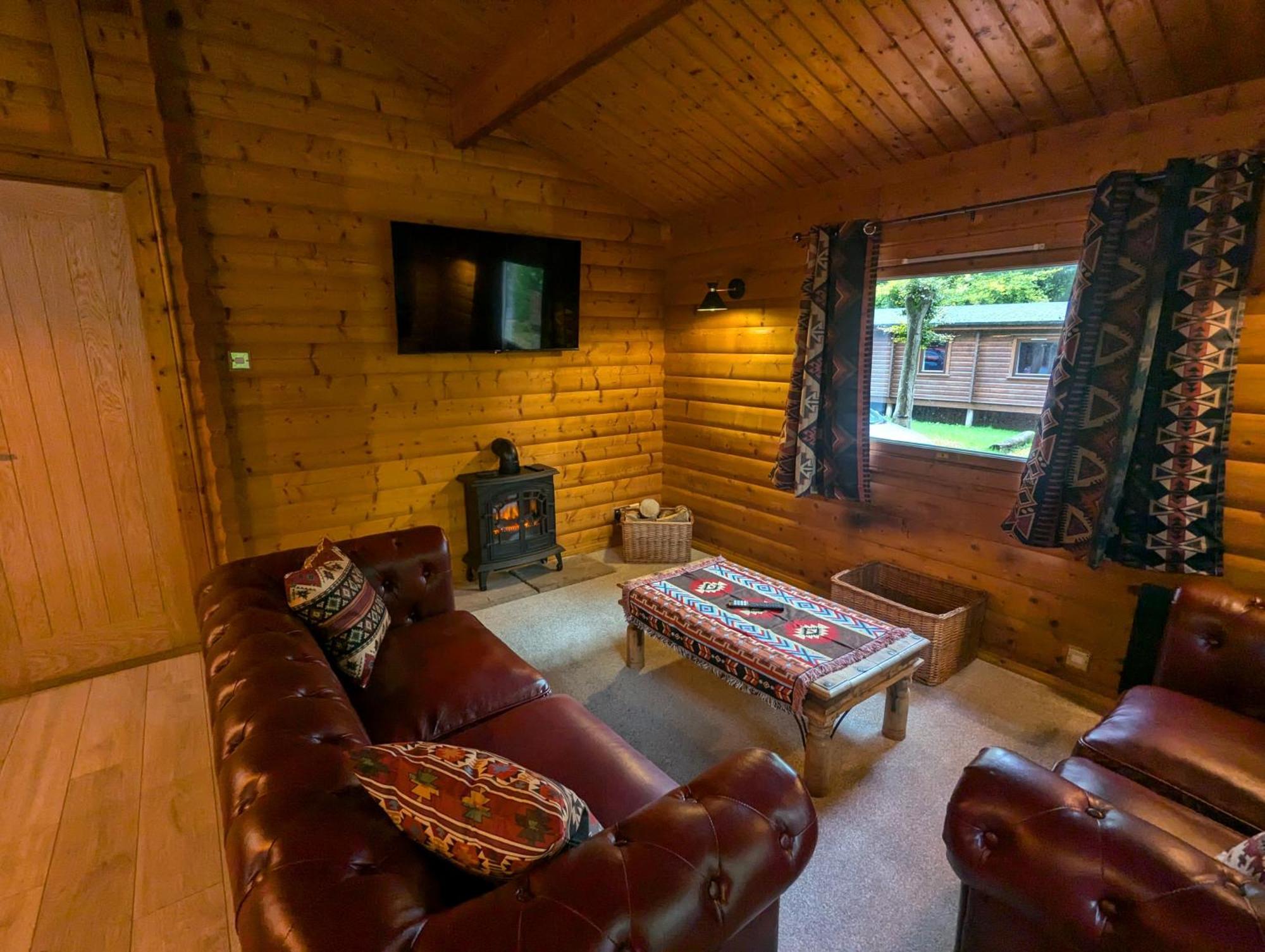 לאות' Pineshadow Lodge-Dog Friendly Kenwick Park Louth מראה חיצוני תמונה